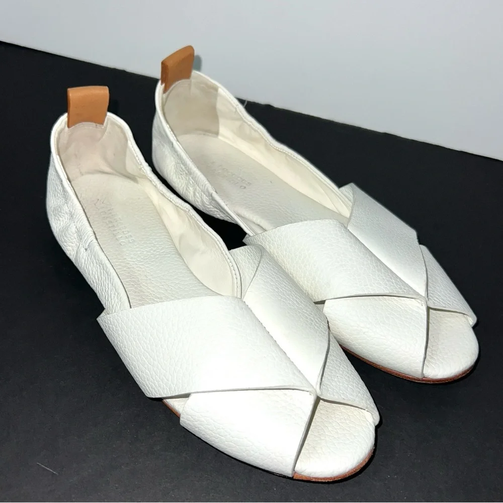 Mercedes Castillo Amaia‎ White Pebbled Leather Open Toe Flats Size 8.5
